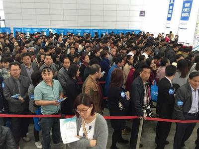 老板電器團(tuán)購(gòu)活動(dòng)引爆無(wú)錫,創(chuàng)單一品牌到場(chǎng)人數(shù)、銷(xiāo)售額雙紀(jì)錄 - 今日頭條(www.toutiao.com)